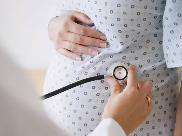 8个孕期征兆暗示你生龙凤胎，是真是假一看便知